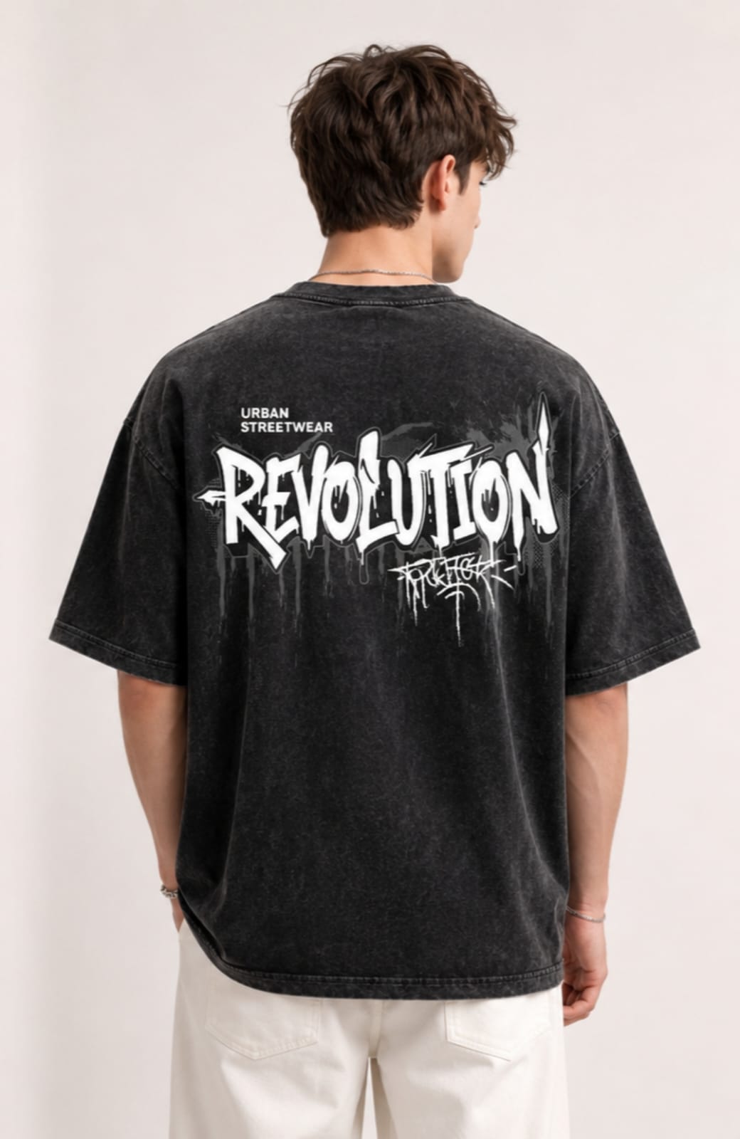 REVOLUTION Oversized T-Shirt